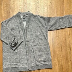 Madewell MWL Gray and White Knit Top